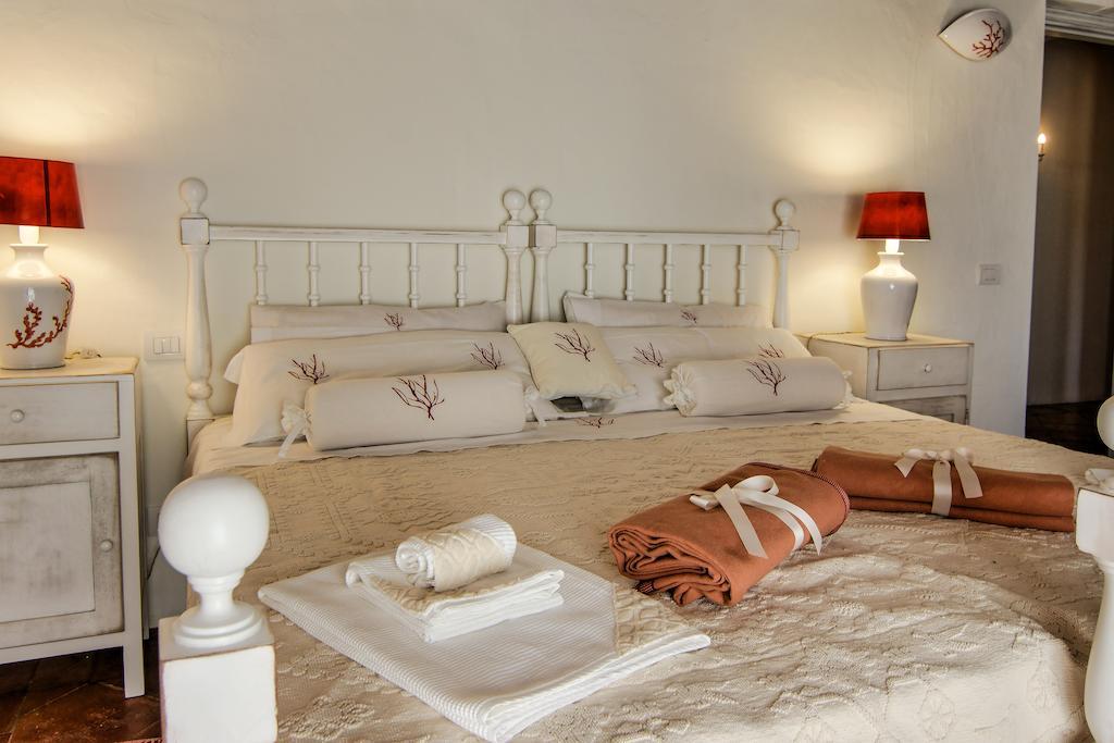 Domus Corallia-Luxury Rooms Porto Rotondo Zimmer foto